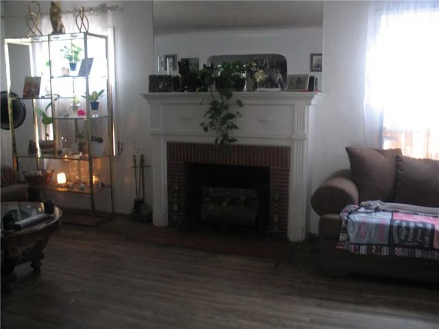 812 N Poinsettia Avenue, Compton, CA 90221