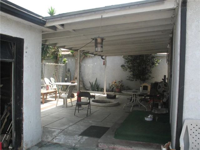 812 N Poinsettia Avenue, Compton, CA 90221
