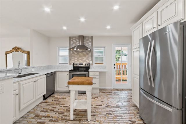 1845 Monrovia Avenue 88, Costa Mesa, CA 92627