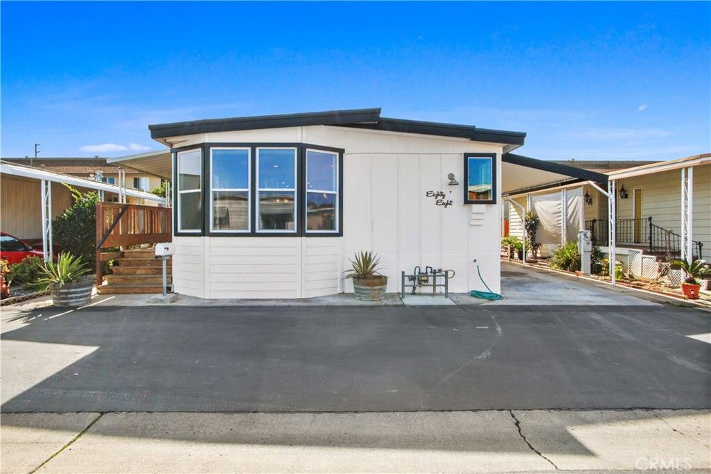 1845 Monrovia Avenue 88, Costa Mesa, CA 92627