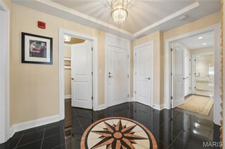 232 N Kingshighway Boulevard 902, St Louis, MO 63108