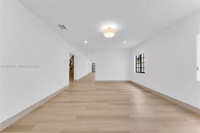 456 SW 20th Rd 458, Miami, FL 33129