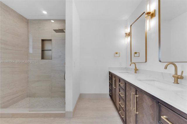 456 SW 20th Rd 458, Miami, FL 33129