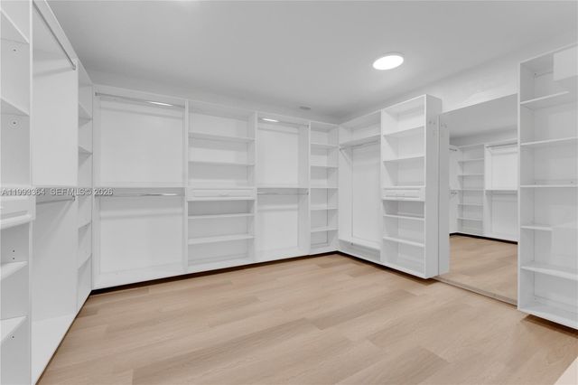 456 SW 20th Rd 458, Miami, FL 33129