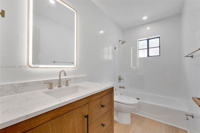 456 SW 20th Rd 458, Miami, FL 33129