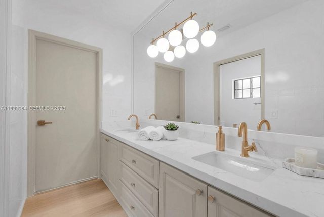 456 SW 20th Rd 458, Miami, FL 33129