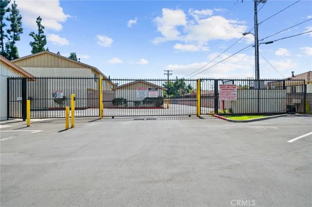 5950 Imperial Highway 2, South Gate, CA 90280