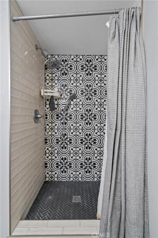 5950 Imperial Highway 2, South Gate, CA 90280