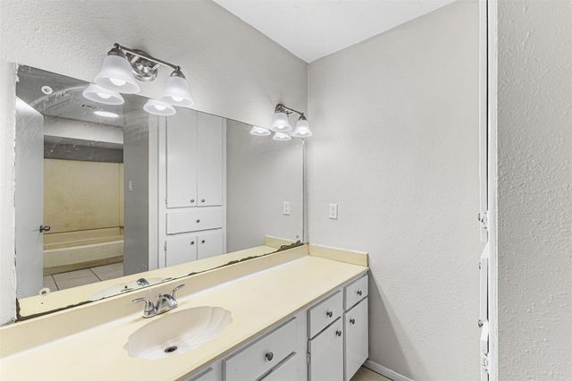 8712 Covent Garden St Street, Houston, TX 77031