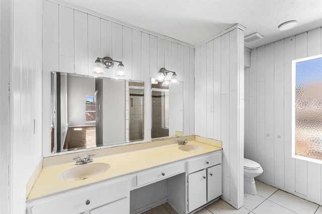 8712 Covent Garden St Street, Houston, TX 77031