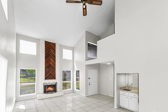 8712 Covent Garden St Street, Houston, TX 77031