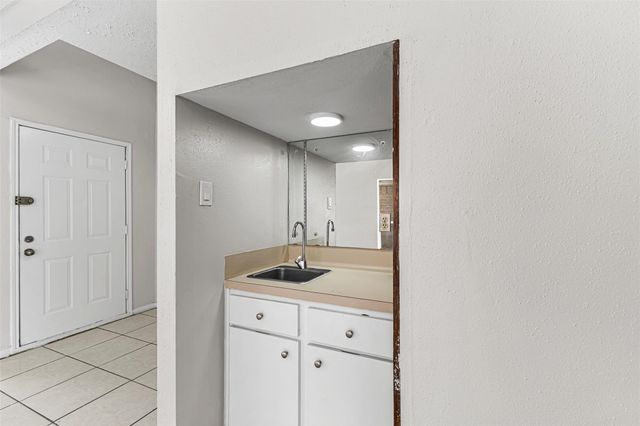 8712 Covent Garden St Street, Houston, TX 77031