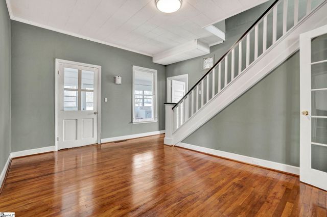 302 Gassaway Street, Central, SC 29630