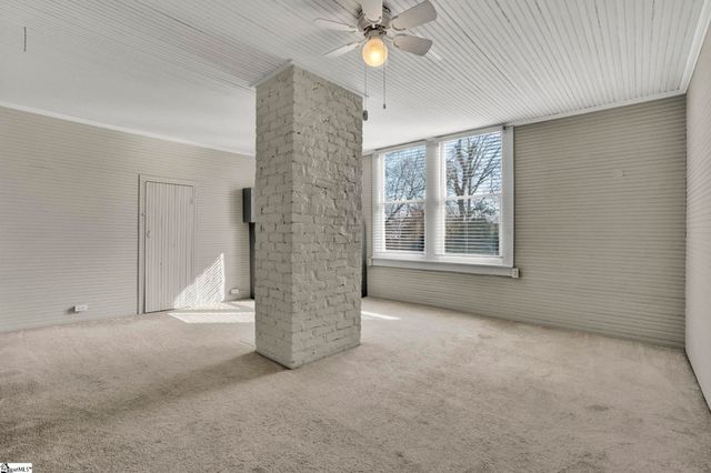 302 Gassaway Street, Central, SC 29630