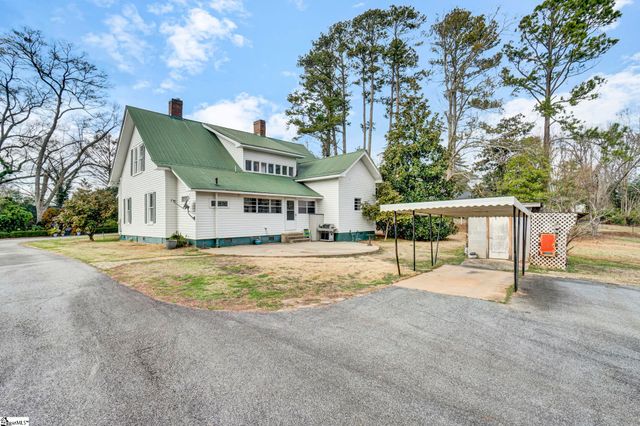 302 Gassaway Street, Central, SC 29630
