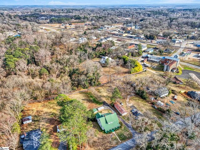 302 Gassaway Street, Central, SC 29630