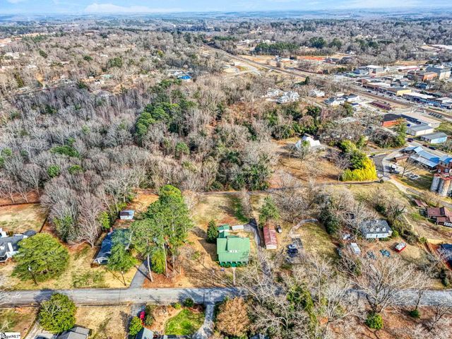 302 Gassaway Street, Central, SC 29630