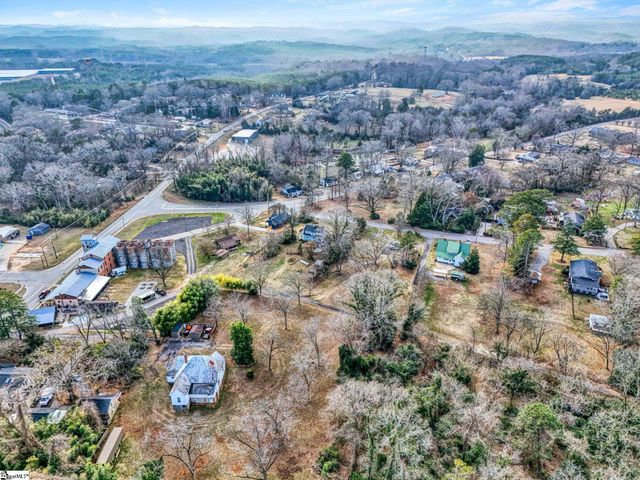 302 Gassaway Street, Central, SC 29630