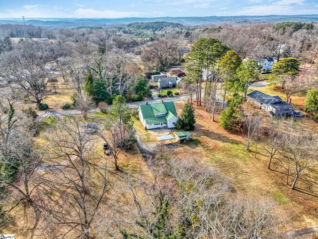 302 Gassaway Street, Central, SC 29630