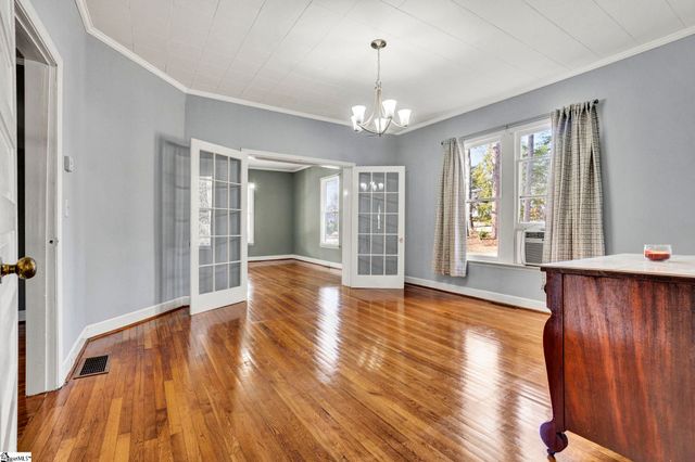 302 Gassaway Street, Central, SC 29630