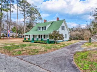 302 Gassaway Street, Central, SC 29630