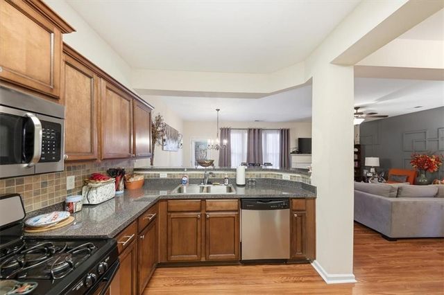 2901 Oshields SW Court 7, Marietta, GA 30060