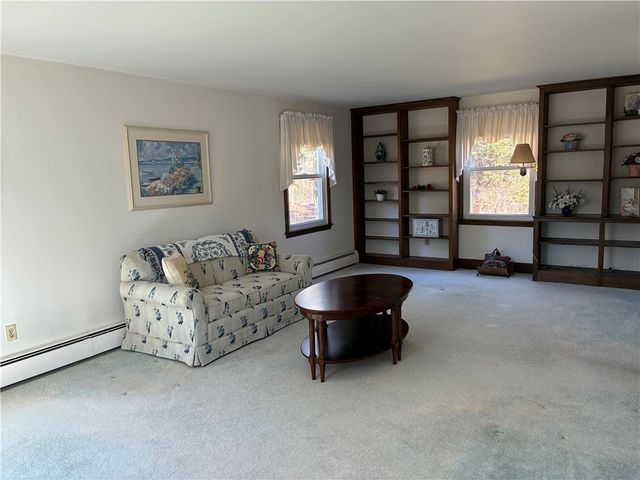 2 Woodcrest Drive, Cumberland, RI 02864