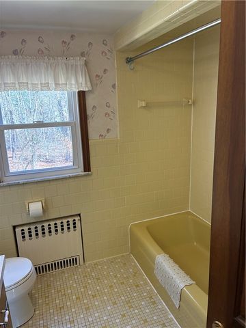 2 Woodcrest Drive, Cumberland, RI 02864