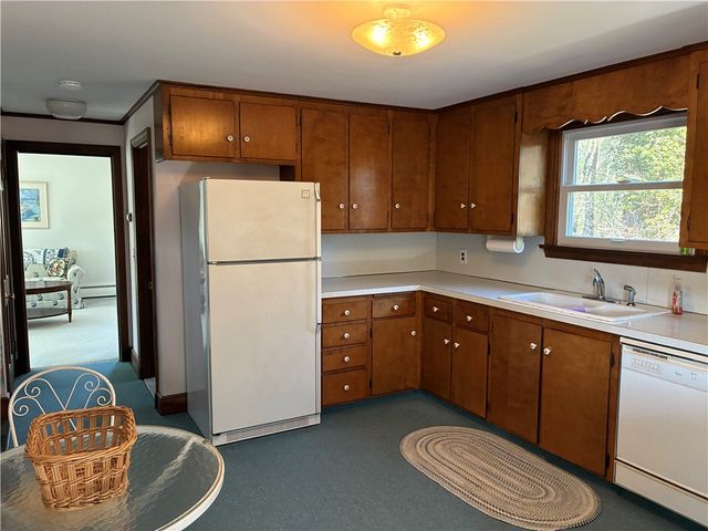 2 Woodcrest Drive, Cumberland, RI 02864