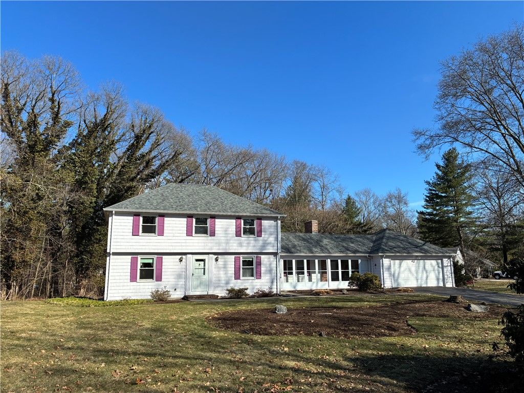 2 Woodcrest Drive, Cumberland, RI 02864