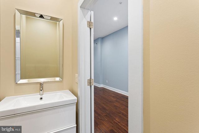 1118 E OXFORD ST, Philadelphia, PA 19125