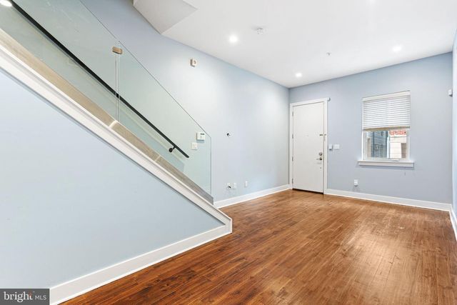 1118 E OXFORD ST, Philadelphia, PA 19125