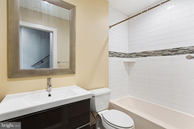 1118 E OXFORD ST, Philadelphia, PA 19125