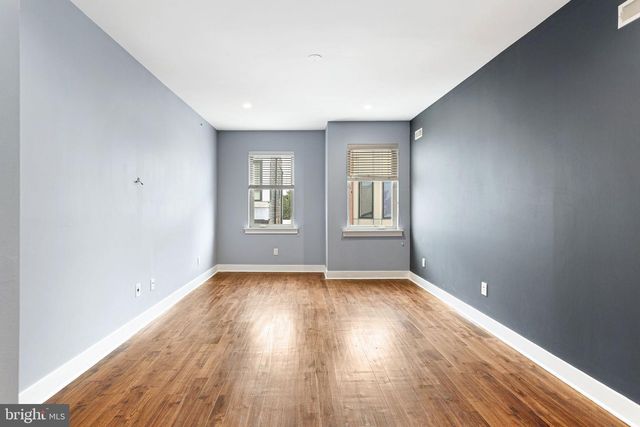 1118 E OXFORD ST, Philadelphia, PA 19125