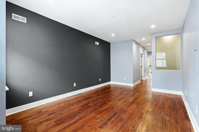 1118 E OXFORD ST, Philadelphia, PA 19125