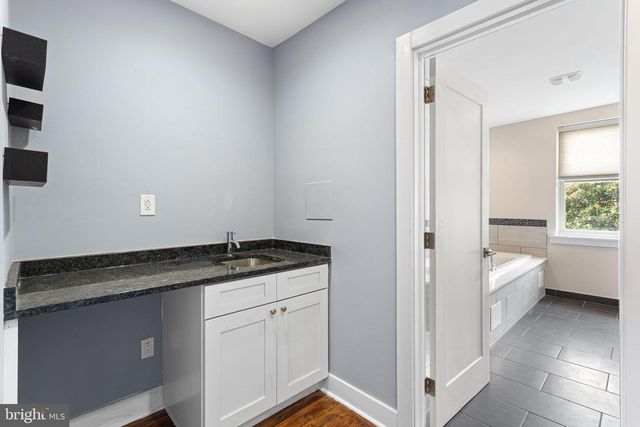 1118 E OXFORD ST, Philadelphia, PA 19125