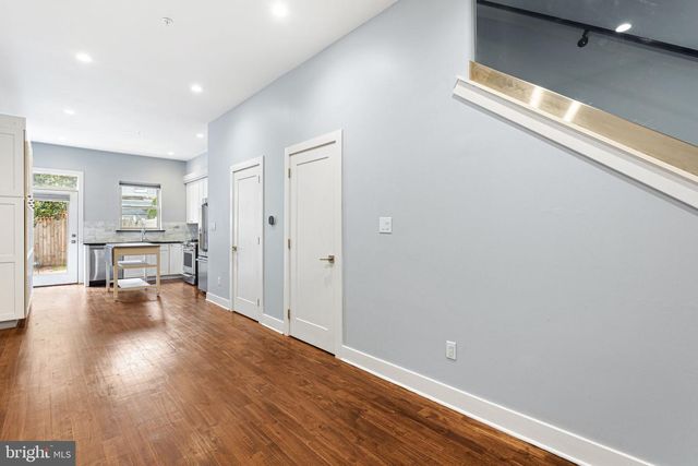 1118 E OXFORD ST, Philadelphia, PA 19125