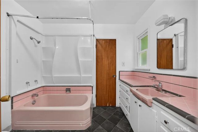 709 E J Street, Ontario, CA 91764