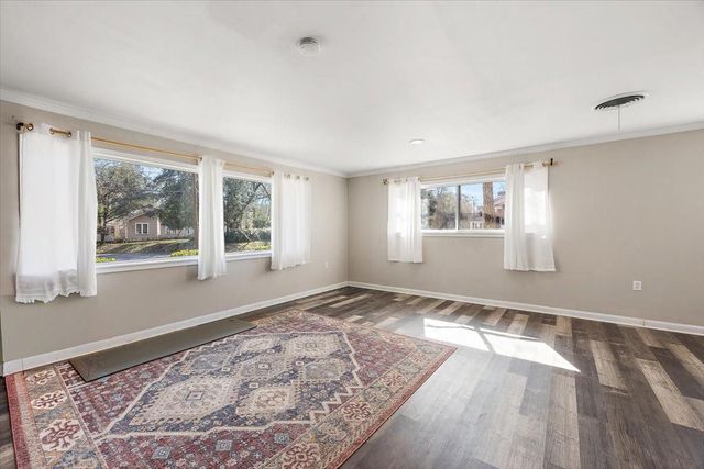 1005 Logansport Street, Nacogdoches, TX 75961