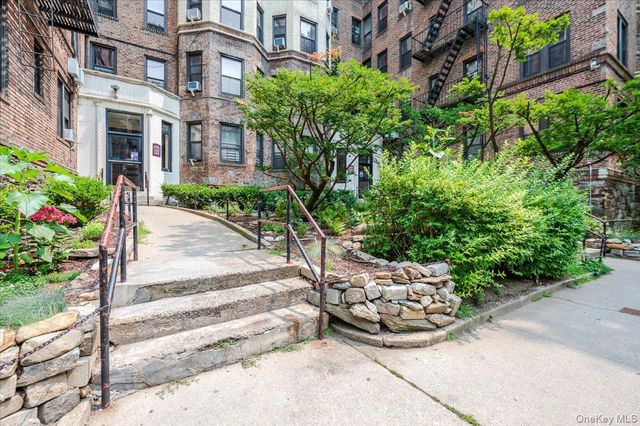 758 Brady Court 214, Bronx, NY 10462