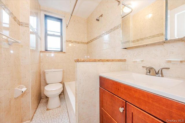 758 Brady Court 214, Bronx, NY 10462