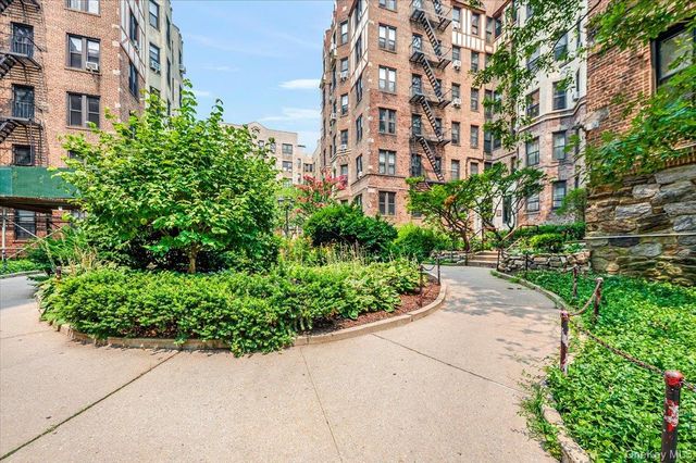 758 Brady Court 214, Bronx, NY 10462
