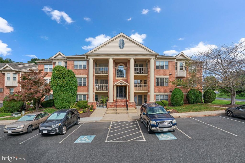 102 GWEN DR #H, Forest Hill, MD 21050