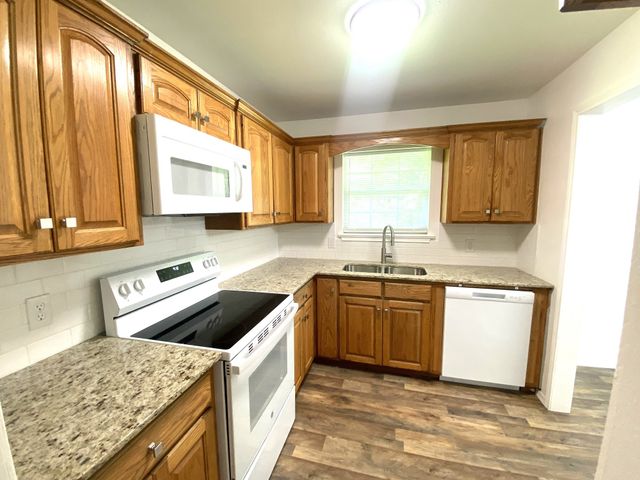 505 Red Springs Avenue, Mt Pleasant, TX 75455