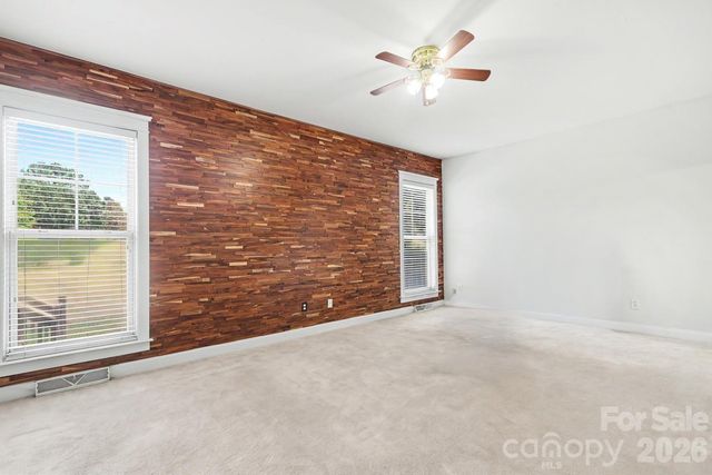 3044 Parker Green Trail, Charlotte, NC 28269