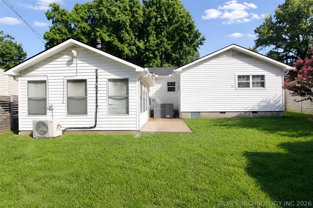 420 E 19th Street, Okmulgee, OK 74447