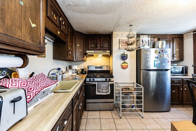 115 Webster St, Malden, MA 02148