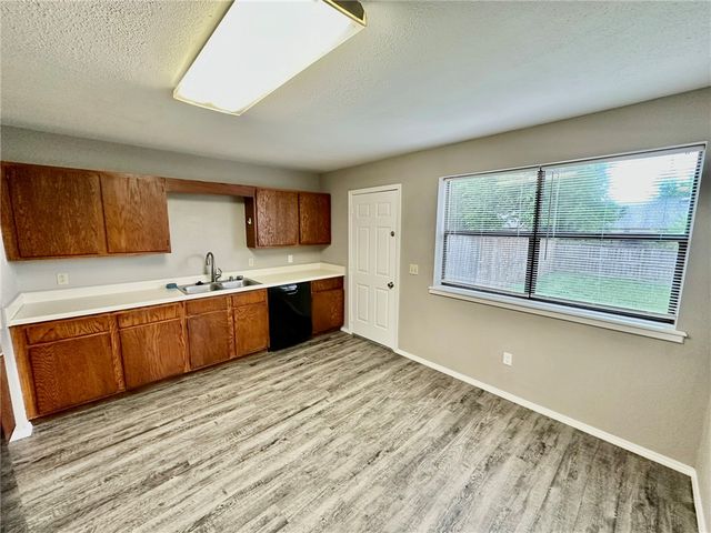 2437 Gum Street, Rogers, AR 72758