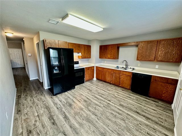 2437 Gum Street, Rogers, AR 72758