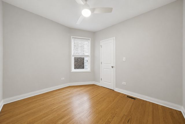 5039 W Cullom Avenue 1, Chicago, IL 60641